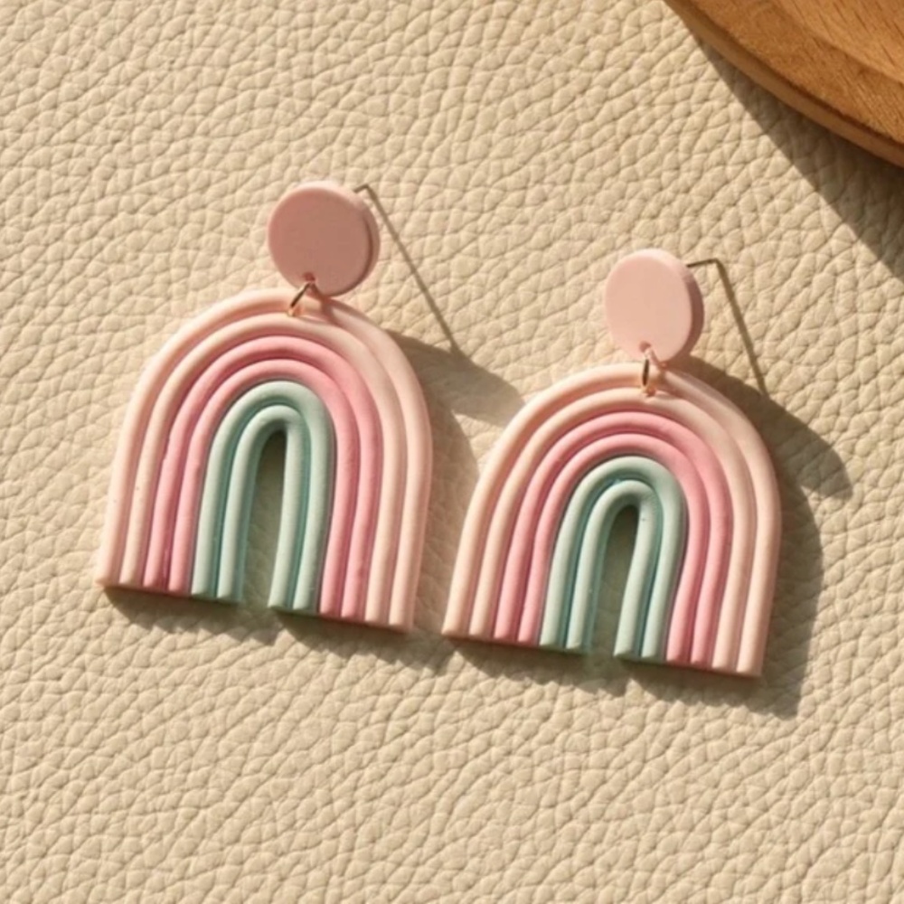 ❤️ FREE Rainbow Boho Peasant Hipster Hippie Art Clay Like Farmhouse Earrings